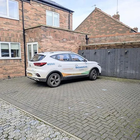 Lägenhet Compton With Free Parking