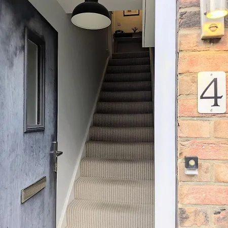 Apartament Compton With Free Parking