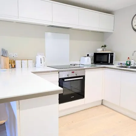 Apartment Compton With Free Parking *