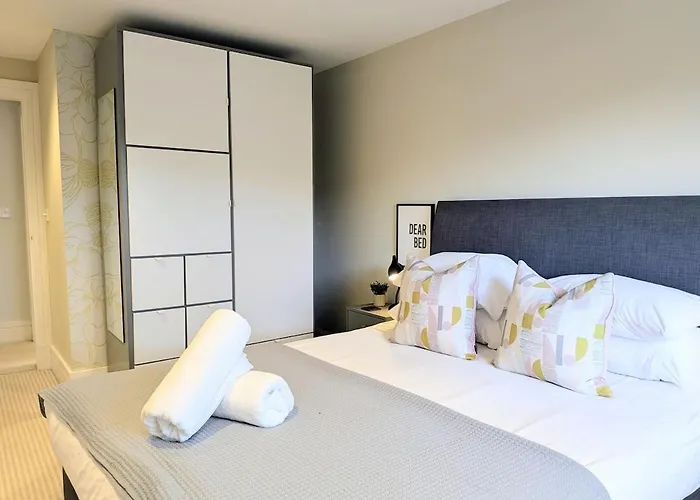 Compton With Free Parking Apartamento York