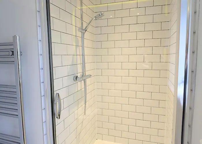 Lägenhet Compton With Free Parking