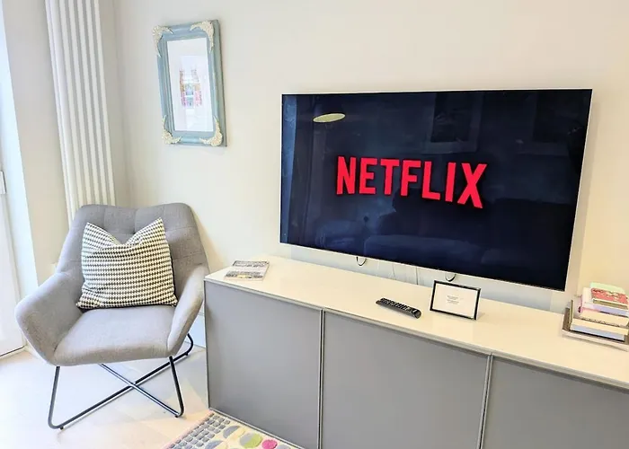 Compton With Free Parking York