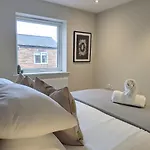 Apartman Compton With Free Parking York